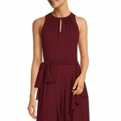 Best Sale ???? Alex Marie Colette Sleeveless Keyhole Neck Tie Waist Ruffle Front Sheath Gown Burgundy ⌛ 6 Best Sale ???? Alex Marie Colette Sleeveless Keyhole Neck Tie Waist Ruffle Front Sheath Gown Burgundy ⌛ -Alex Marie shop unnamed file 1094