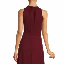 Best Sale ???? Alex Marie Colette Sleeveless Keyhole Neck Tie Waist Ruffle Front Sheath Gown Burgundy ⌛ 7 Best Sale ???? Alex Marie Colette Sleeveless Keyhole Neck Tie Waist Ruffle Front Sheath Gown Burgundy ⌛ -Alex Marie shop unnamed file 1095